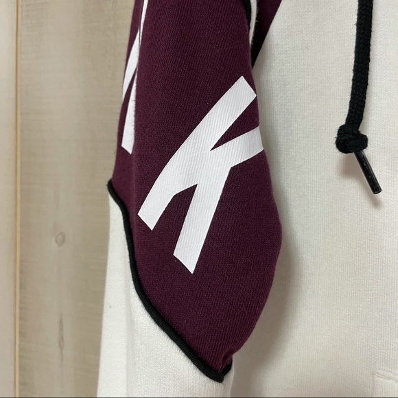 VS Pink Logo Maroon White 1/4 Zip Sweatshirt L - Picture 7 of 8